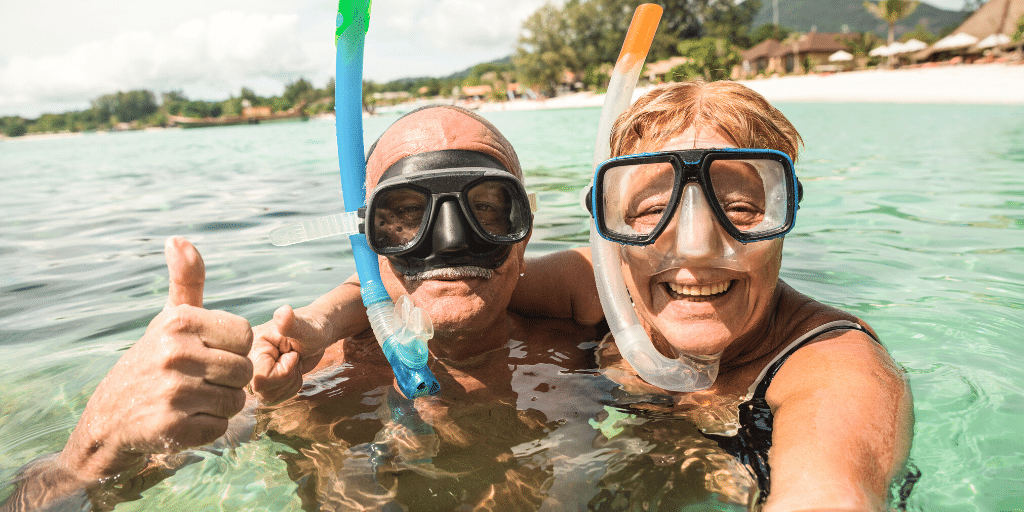 Do you know about snowbirds? They're not birds...they're people! Snowbirds are people, generally baby boomers, who migrate with the seasons. They usually head south for the winter and then they head back north for the summers! They get the best of both worlds and the best weather year round!